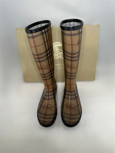 rain boots burberry fake